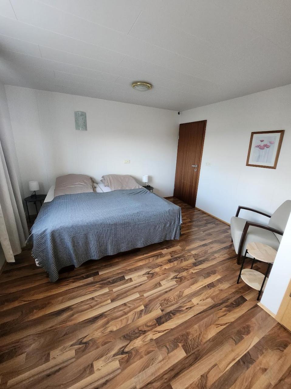 Fjos Guesthouse Varmahlid  Buitenkant foto